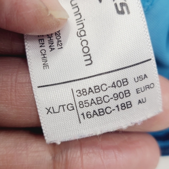 Brooks | Women's Blue and Black Printed Sports Bra (Size XL) - Picture 4 of 11